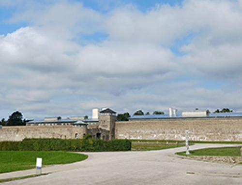 Uctění památky obětí koncentračního tábora Manthausen